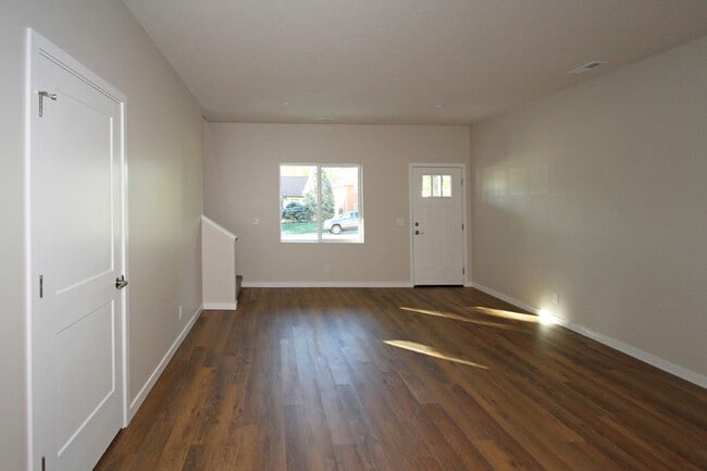 Building Photo - 5226 Bancroft Ave