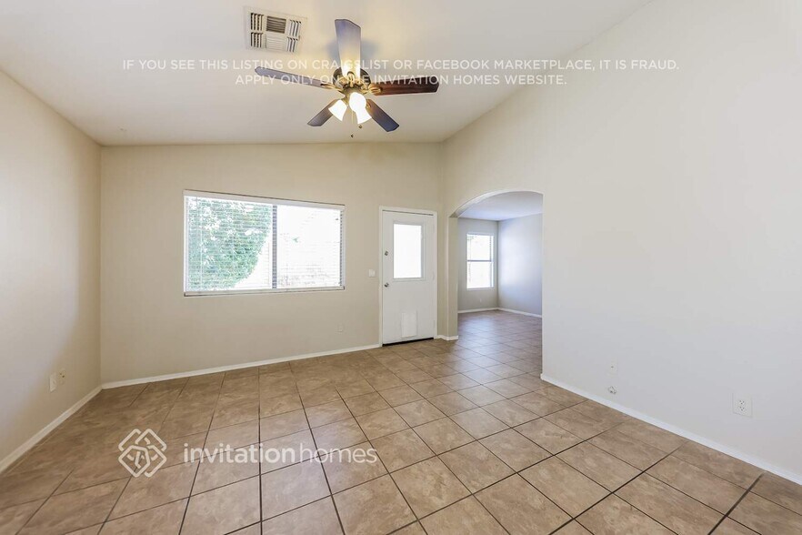 Building Photo - 12910 W Holly St