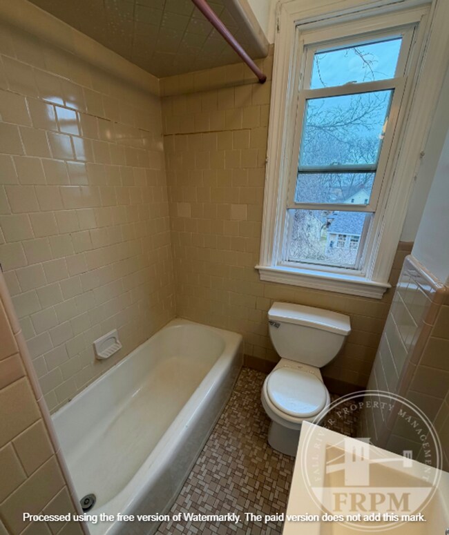 Building Photo - 15 Roma St