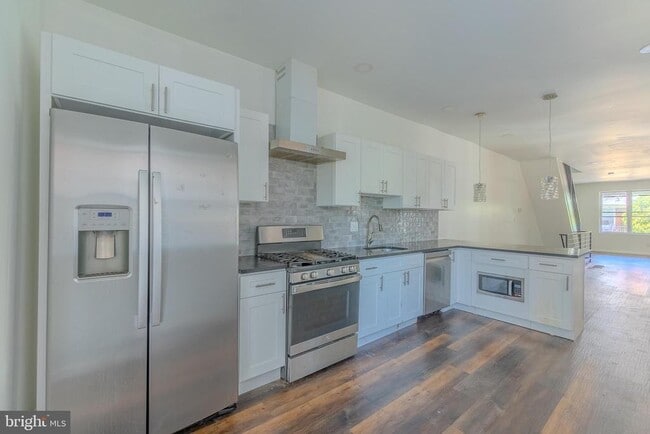 Building Photo - 5512 Locust St