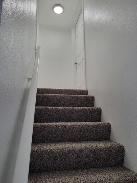 Building Photo - 2026 S 11th St W