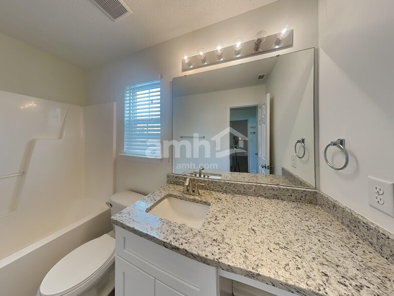 Building Photo - 3840 Pine Barren Ln