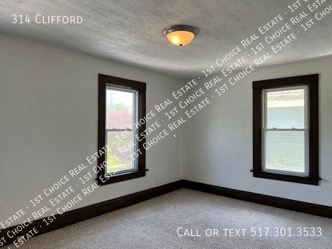 Building Photo - 314 Clifford-