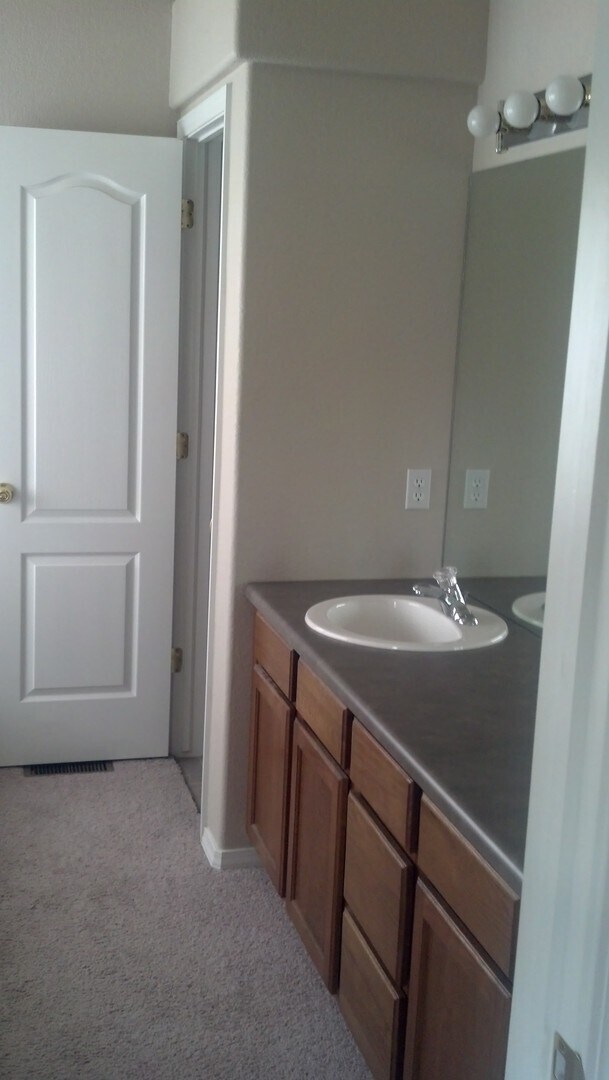 Building Photo - 7432 Prythania Park Dr