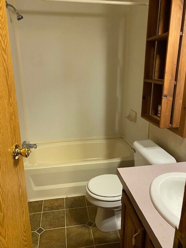 Building Photo - Quiet Idalou Home for Lease