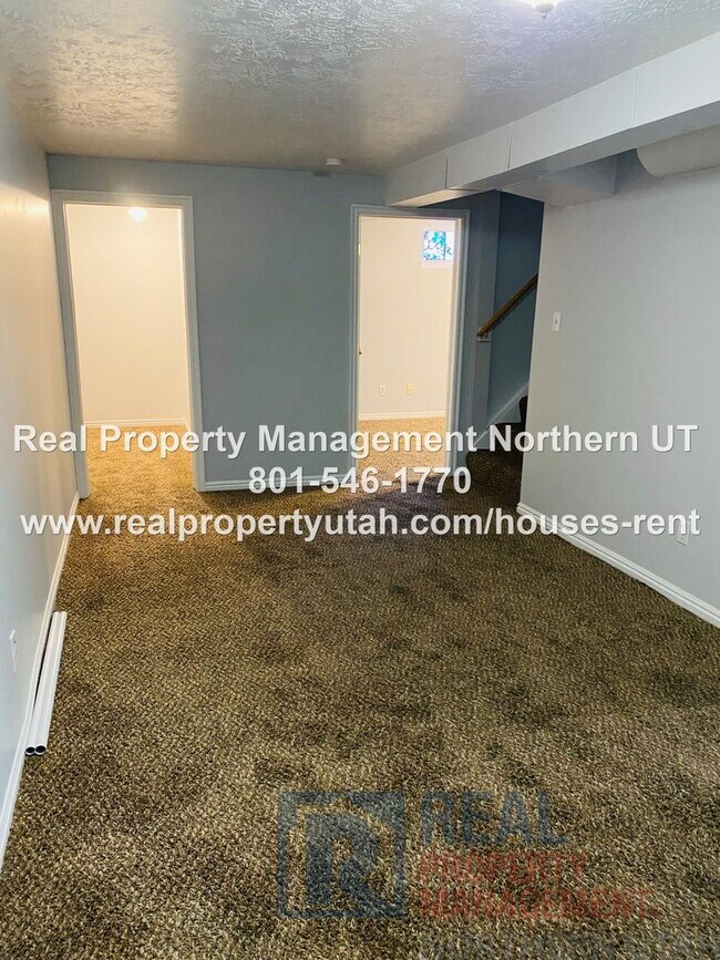 Building Photo - 3 Bedroom 1.5 Bath Ogden Home available now