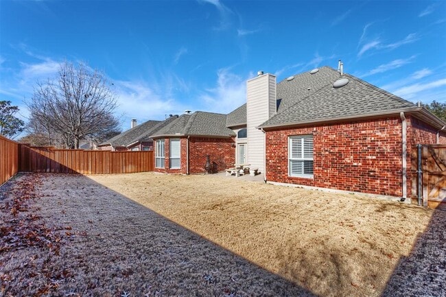 Building Photo - 8803 Falcon View Dr