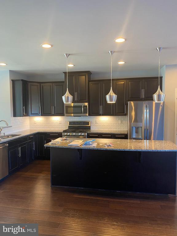Building Photo - 168 Trout Lily Dr