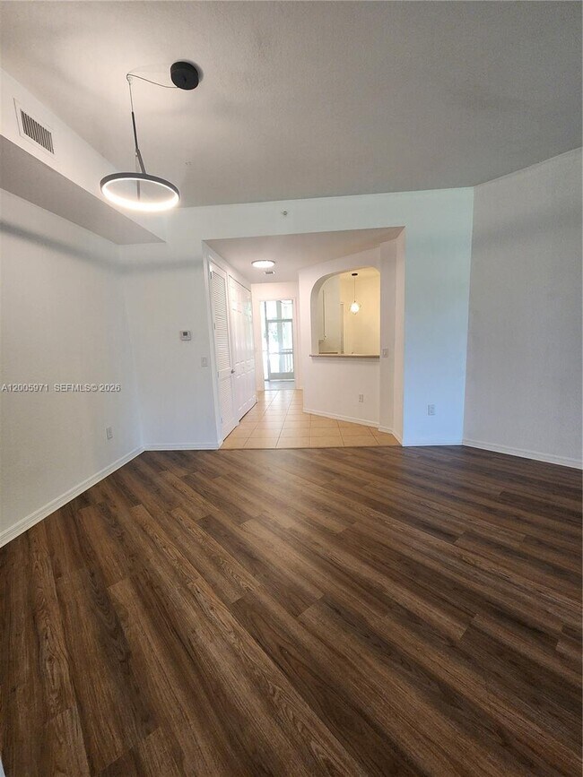 Building Photo - 3600 Oaks Clubhouse Dr