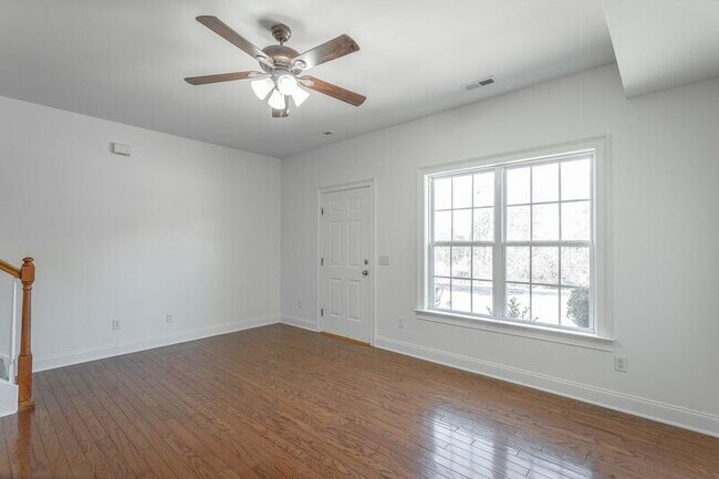 Building Photo - 7500 Noah Reid Rd