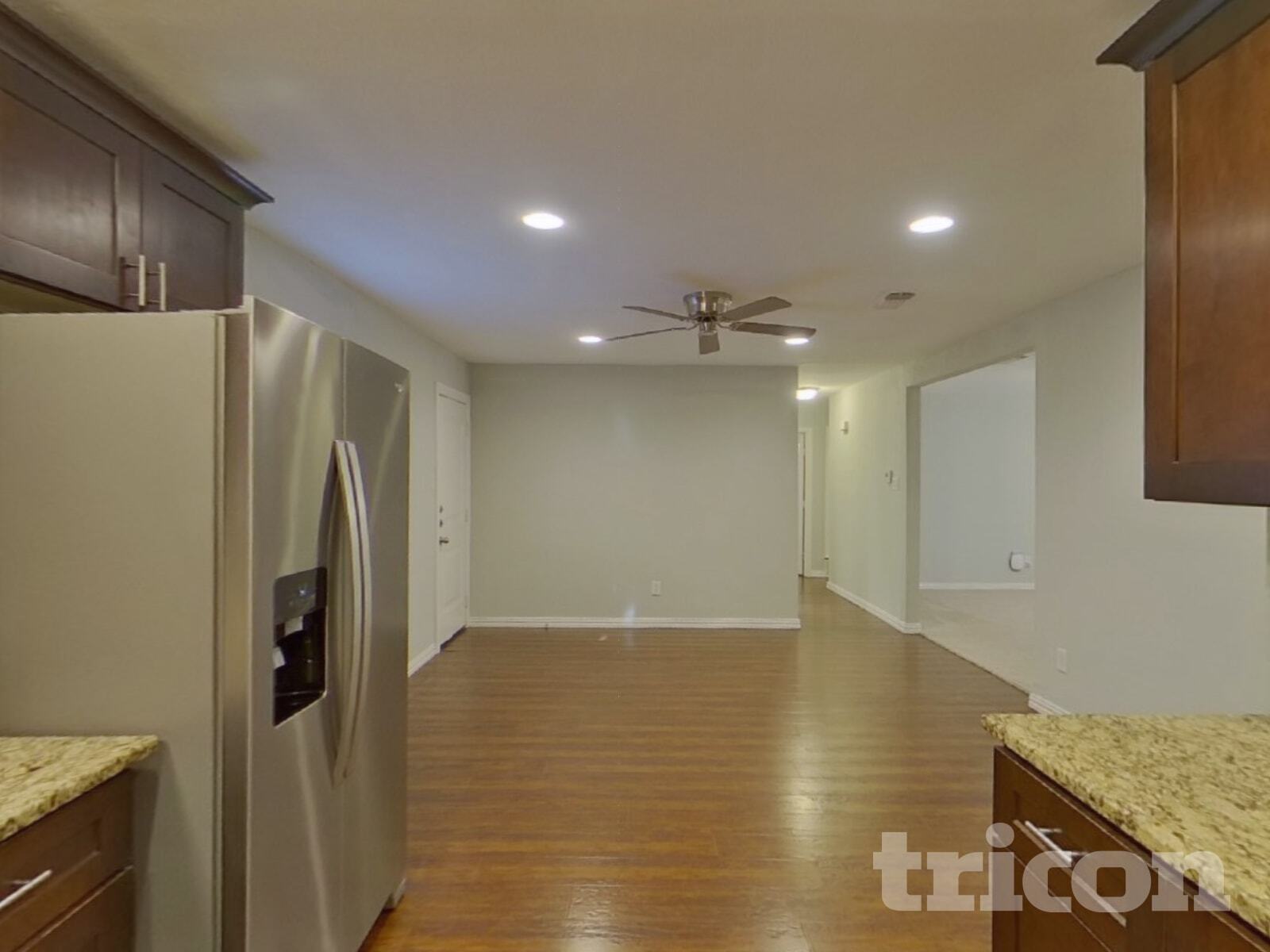 Building Photo - 126 Tharp St