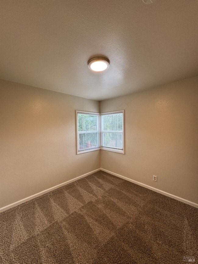 Building Photo - 133 Clay St