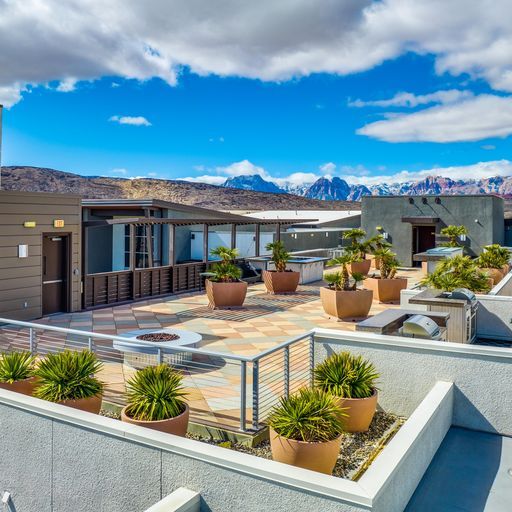 Rooftop Cook Area & Lounge - 11441 Allerton Park Dr