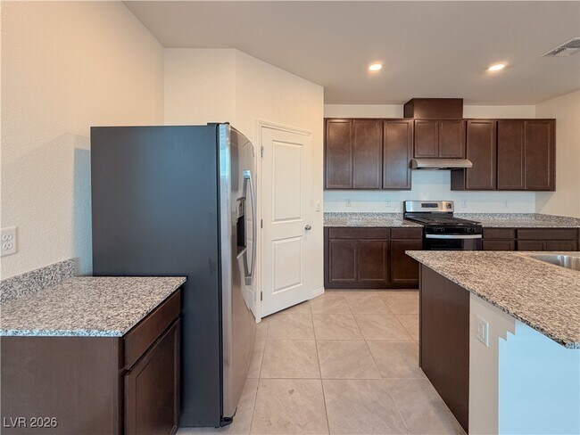 Building Photo - 6978 Dandelion Pk Ave