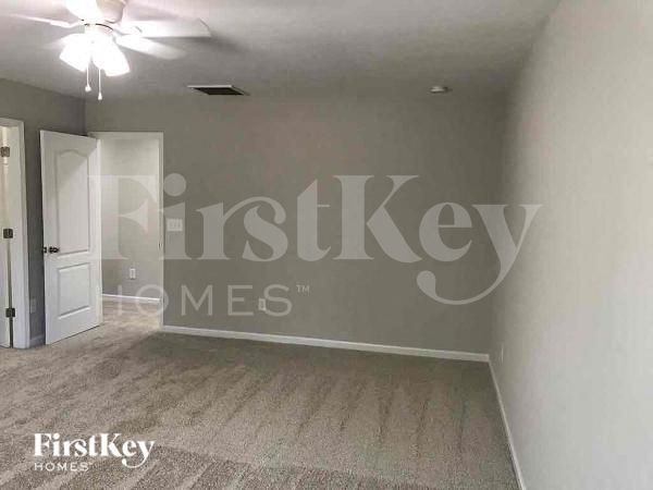 Building Photo - 10729 Sapphire Trail