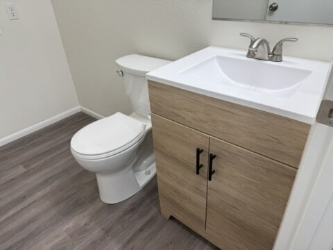 Building Photo - 3 bed 2 bath with garage $1,400 Rent