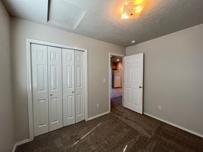 Building Photo - 16847 Bayou Way