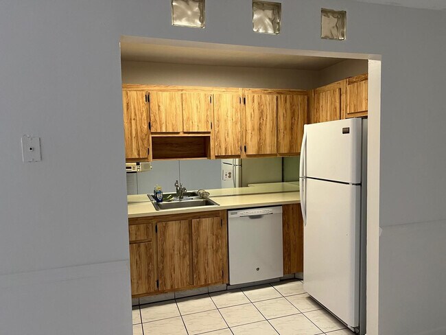 Building Photo - 3223 NW 102nd Terrace