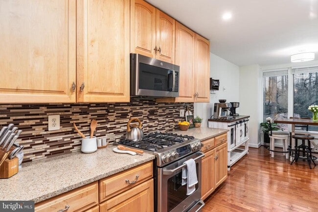 Building Photo - 4920 Herkimer St