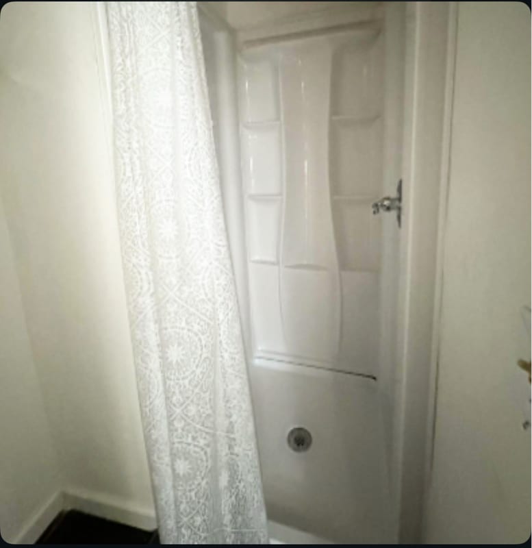 Building Photo - 5284 Devonshire Rd