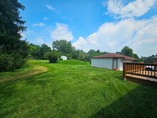 Building Photo - 7056 Osage Rd