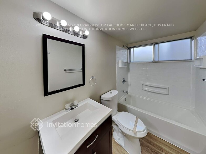 Building Photo - 13712 SE 170th St