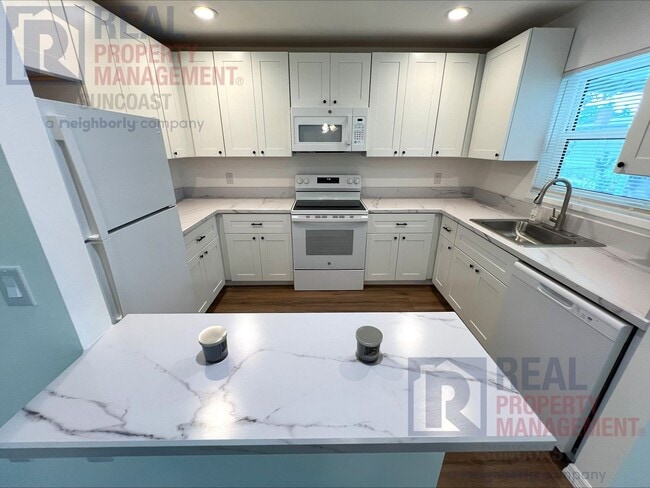 Building Photo - 2950 Pafko Dr