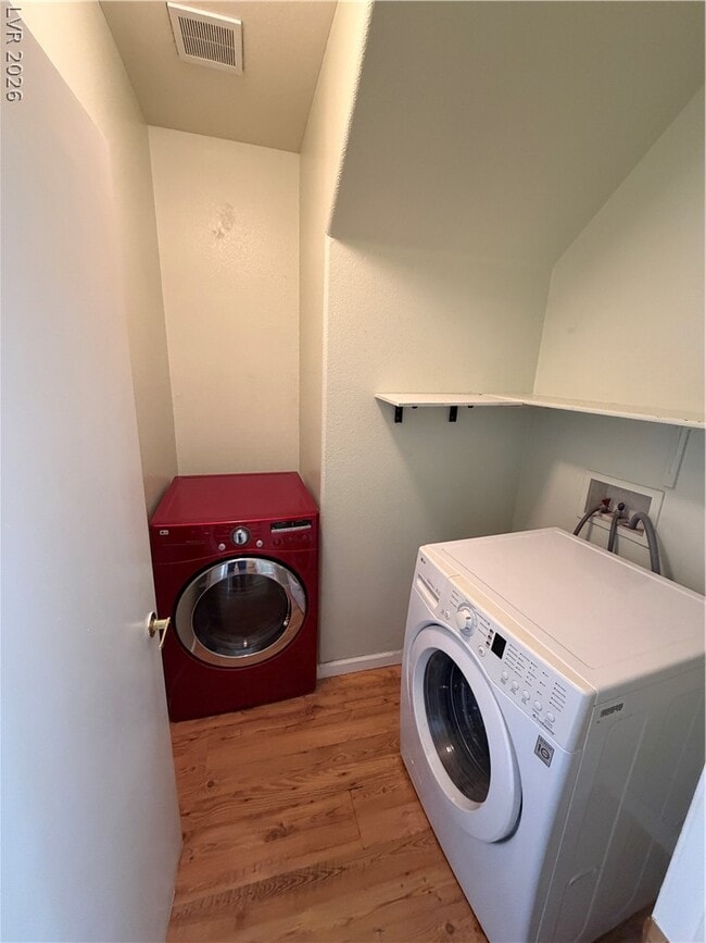 Building Photo - 3814 Kit Fox St