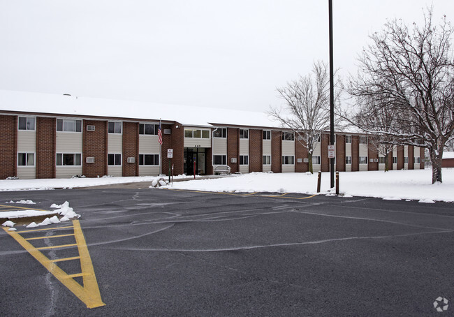 Building Photo - Cokato Apartments