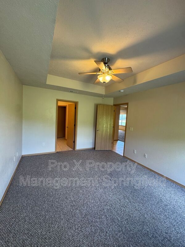 Building Photo - 3976 S Jonathan Ave