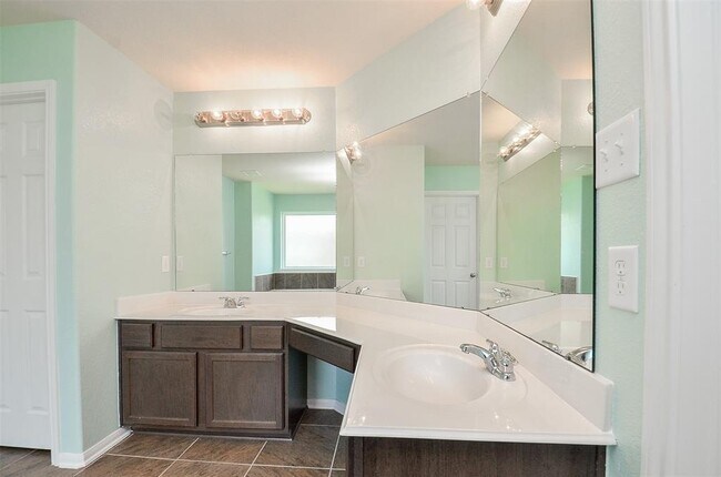 Building Photo - 23154 Quiet Heron Ct