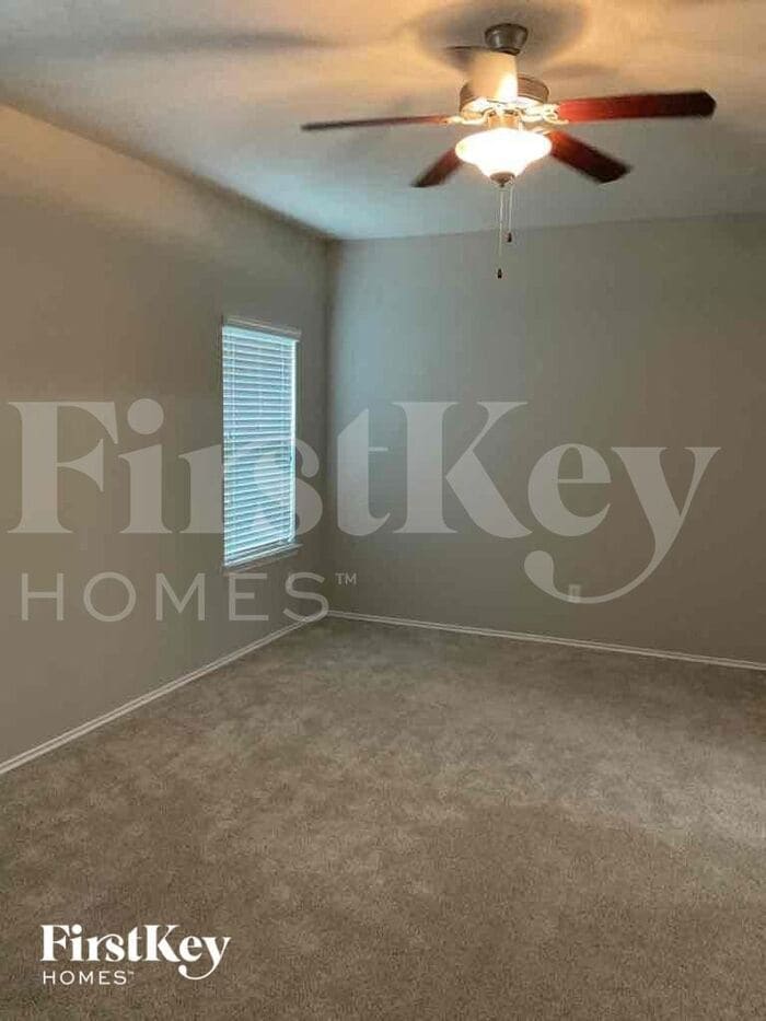 Building Photo - 150 Meadow Mill Dr