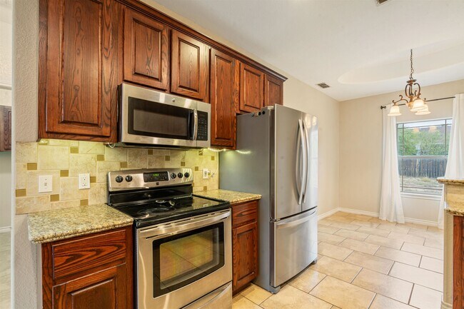 Building Photo - 104 Running Bear Trail