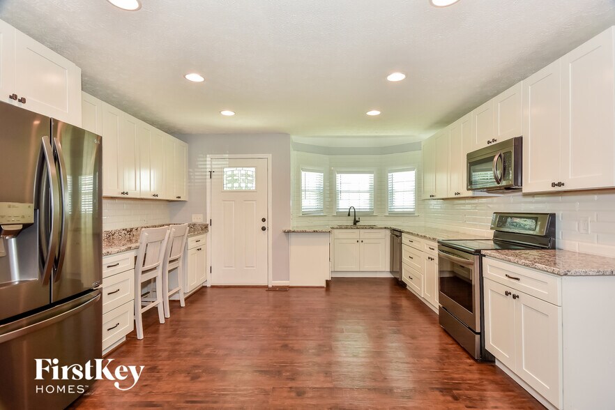 Building Photo - 418 Silver Springs Ln