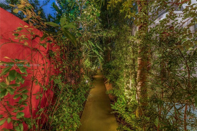 Building Photo - 226 Jefferson Ave