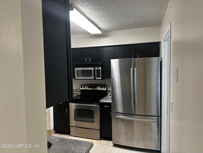 Building Photo - 11695 Tanager Dr