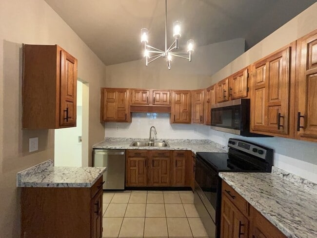 Building Photo - 6703 Fire Hill Dr
