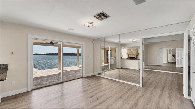 Building Photo - 120 Sands Pt Dr