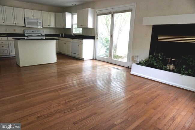 Building Photo - 9386 Van Arsdale Dr