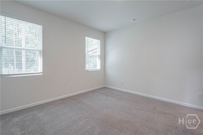 Building Photo - 318 Serengeti Blvd