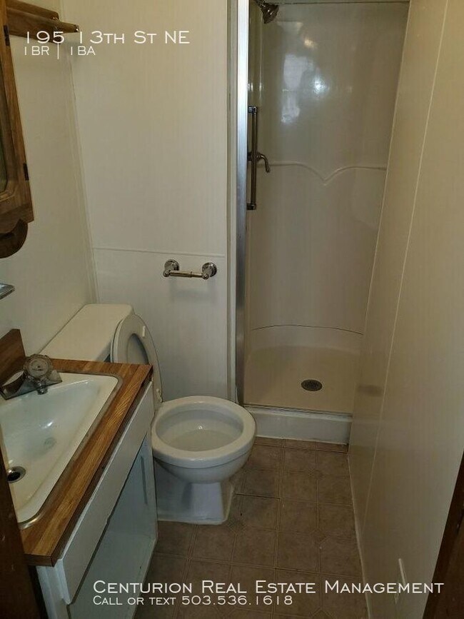 Building Photo - 195 13th St NE