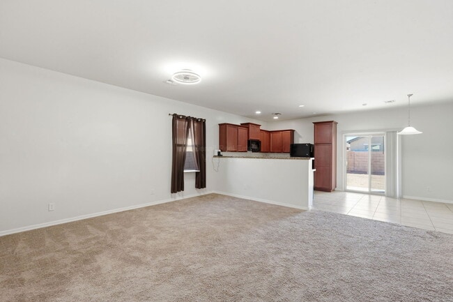 Building Photo - 6737 S Cut Bow Dr