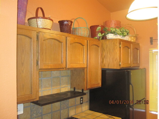 Building Photo - Langley Gardens Condo