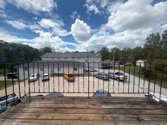 Building Photo - 3831 S 46th St