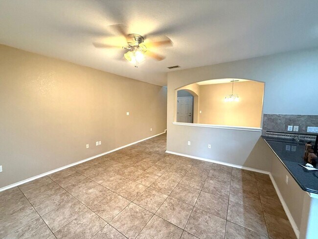 Building Photo - 9310 Albany Dr