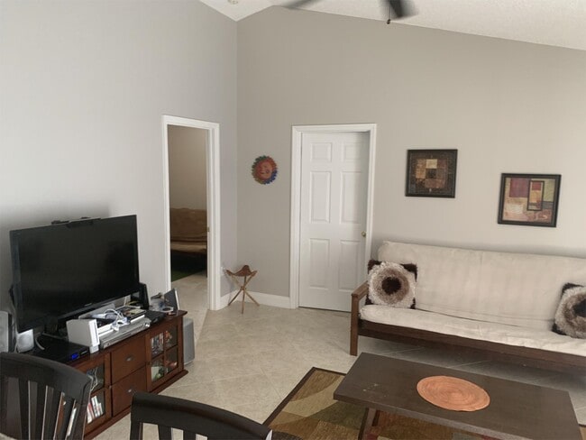 Building Photo - 2409 Serenity Bend