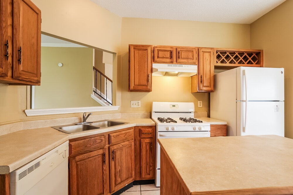 Building Photo - 6018 Fern Hollow Ct