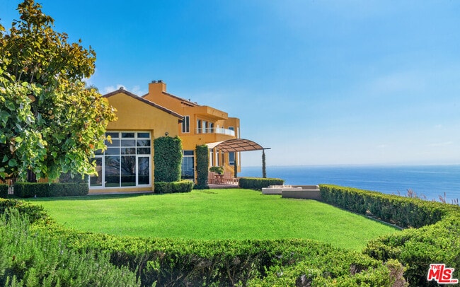 Building Photo - 3235 Rambla Pacifico St
