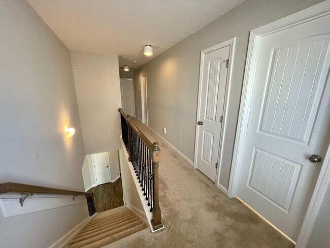 Building Photo - Stunning 4 Bedroom 2.5 Bathroom 2-story Home in NE Greensboro with 2 car garages