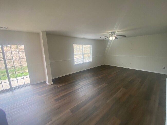 Building Photo - 2703 Golden Rose Lane